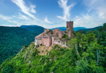 Jak zdobyłam alzacki zamek i prawie straciłam buty, czyli trekking dla niedoświadczonych Zamek św. Ulricha w Ribeauville, Alzacja